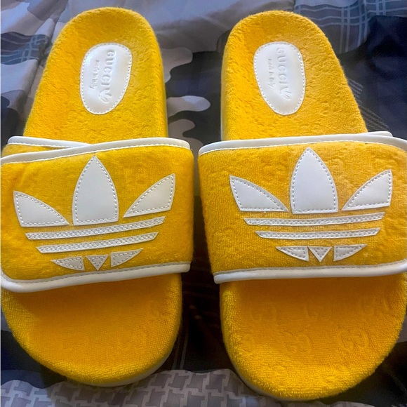 Designer Adidas Slides - Picture 2 of 6